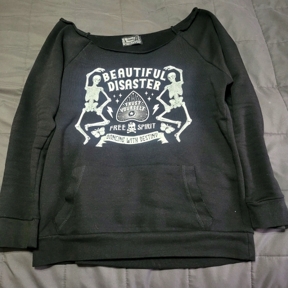 Beautiful Disaster dancing skull sweatshirt L